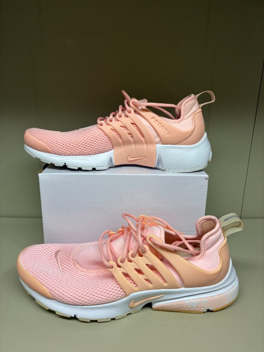 Nike Air Presto Guava Ice Running Shoe Women Size 10 Peach White 878068-803 - Picture 2 of 6